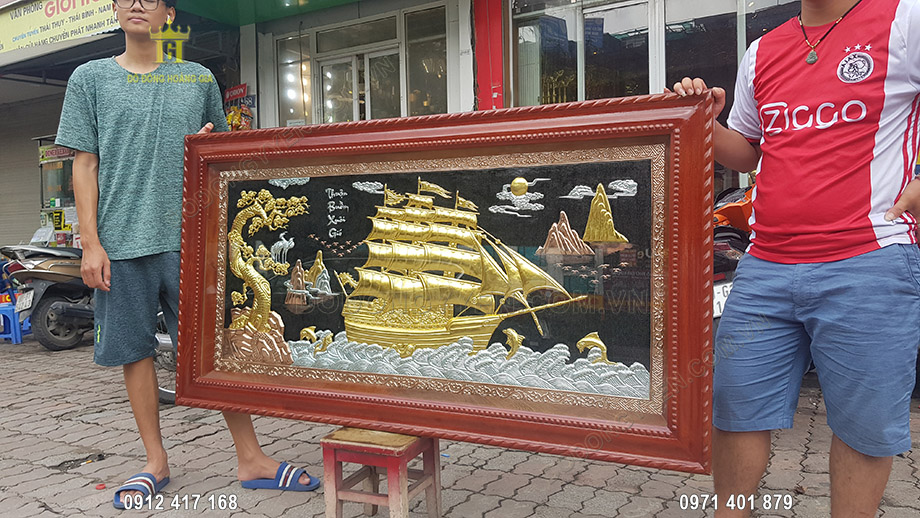 tranh đồng thuận buồm xu&ocirc;i gi&oacute; mạ v&agrave;ng bạc